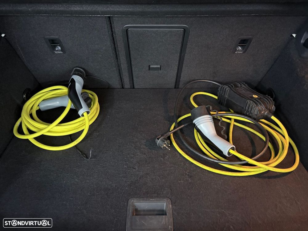 VW e-Golf AC/DC - 27