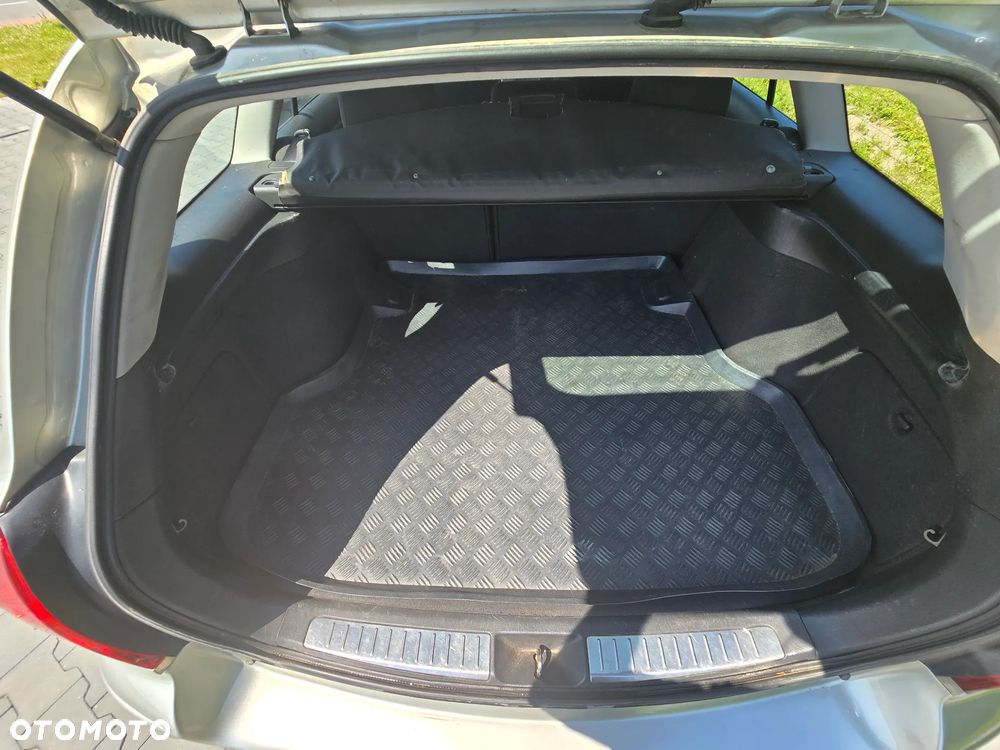 Toyota Avensis 2.4 VVT-i Prestige - 8