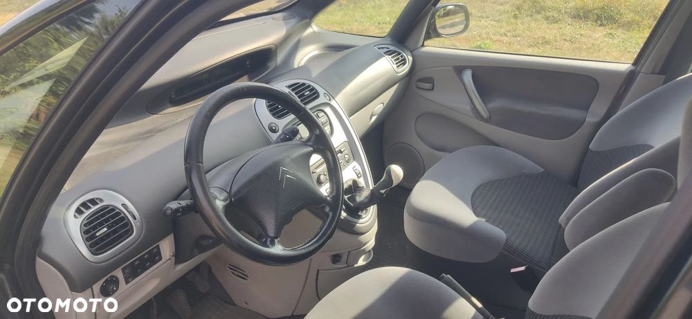 Citroën Xsara Picasso 1.6 HDI Impress - 12