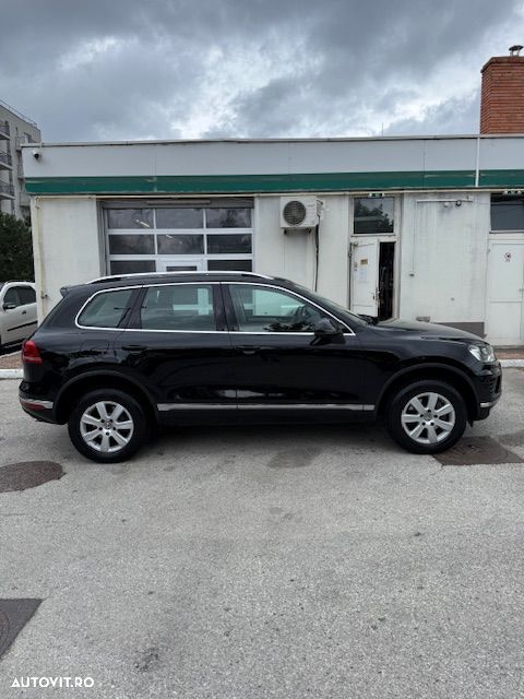 Volkswagen Touareg 3.0 V6 TDI BMT - 3