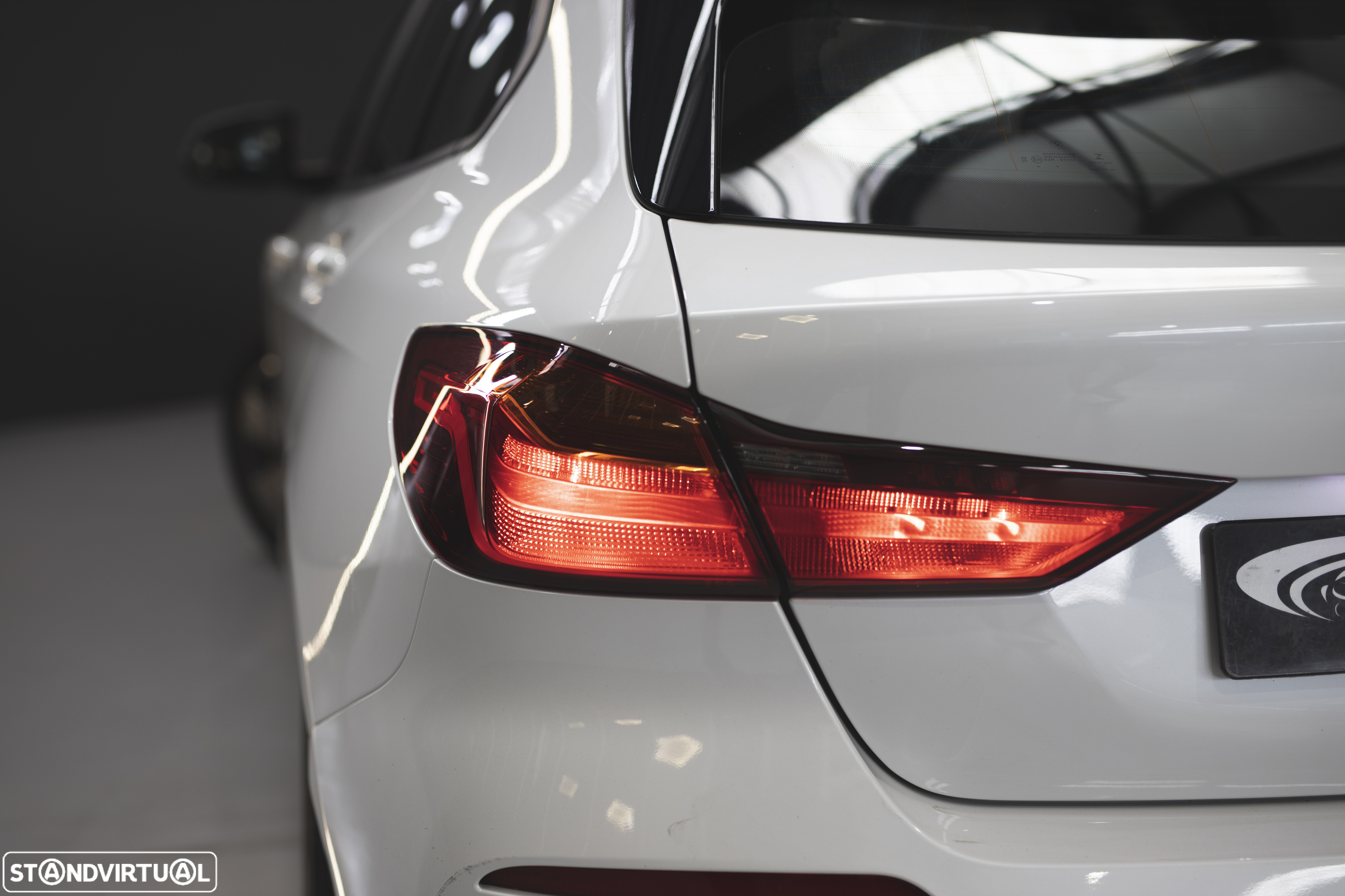 BMW 118 i Advantage Auto - 10