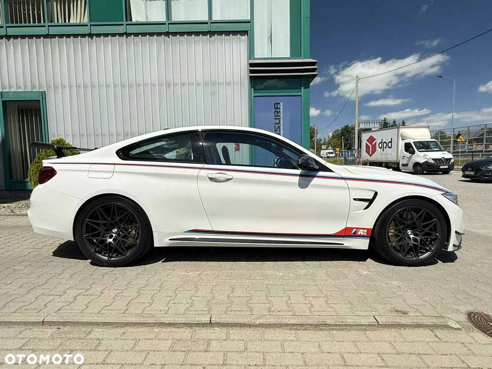 BMW M4 - 5