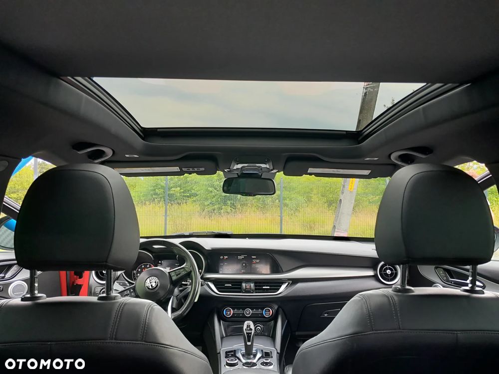 Alfa Romeo Stelvio 2.0 Turbo TI Q4 - 14