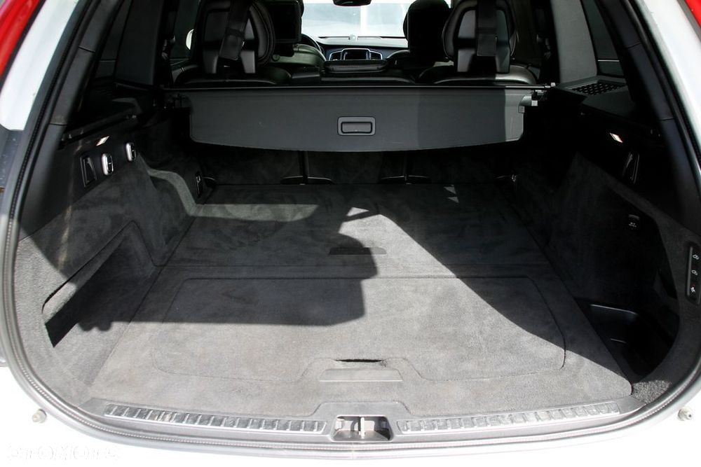 Volvo XC 90 D5 AWD Inscription - 35