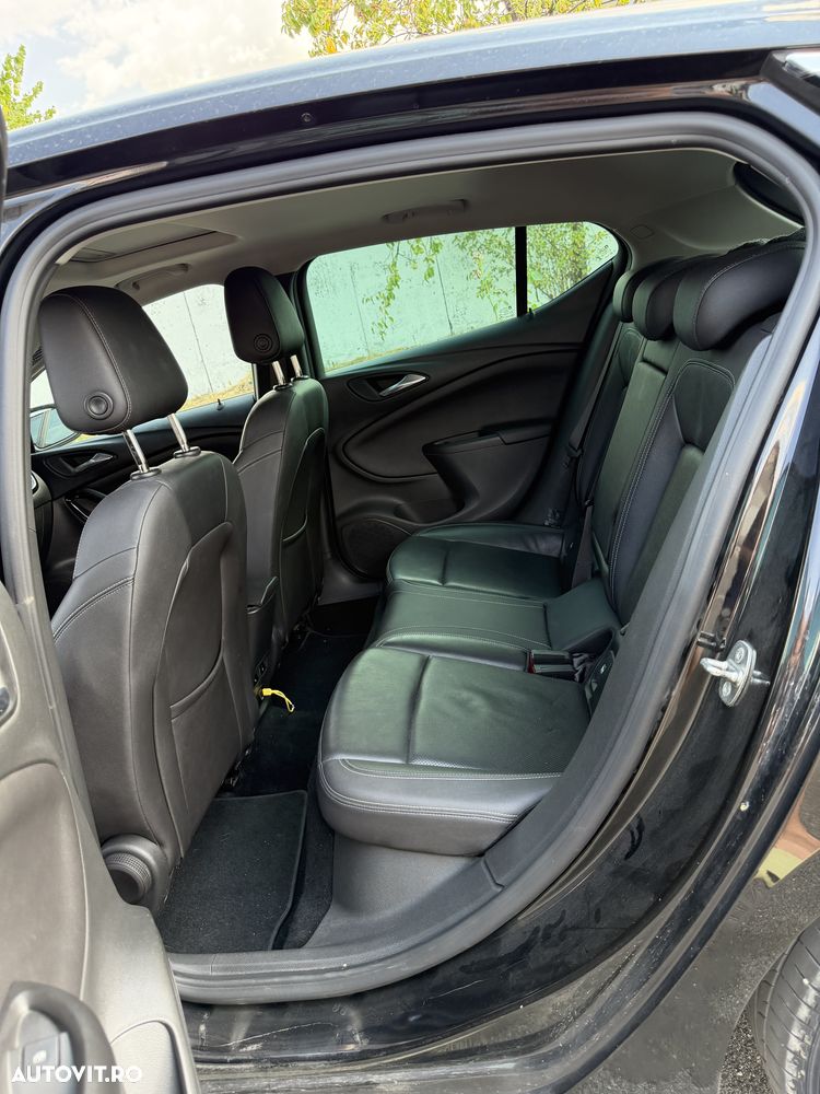 Opel Astra 1.6 D (CDTI DPF ecoFLEX) Start/Stop Edition - 8