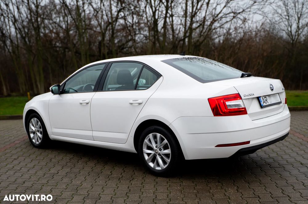 Skoda Octavia - 2