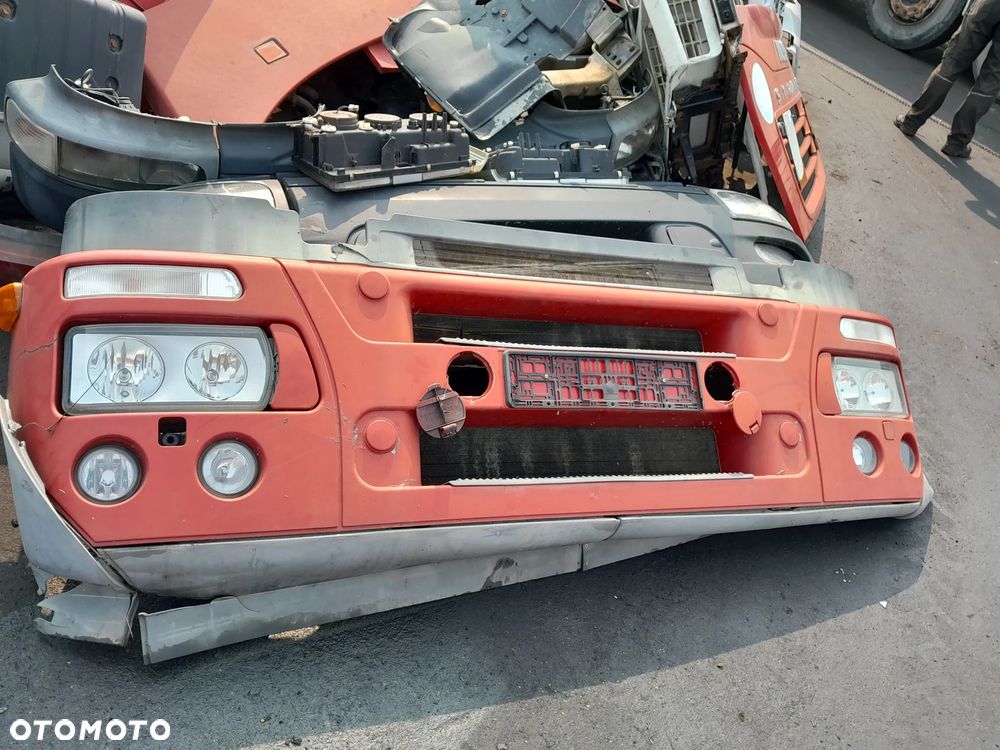 Zderzak przedni Iveco Stralis I !! WYSYŁKA !! - 1