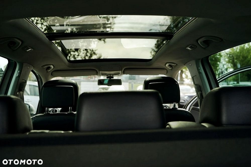 Volkswagen Tiguan - 17