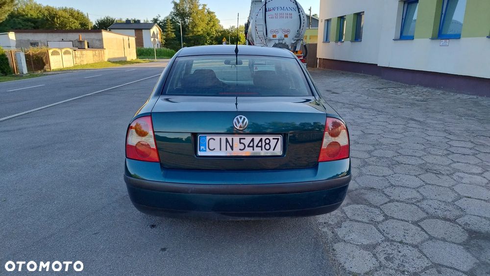 Volkswagen Passat 2.0 Comfortline - 4