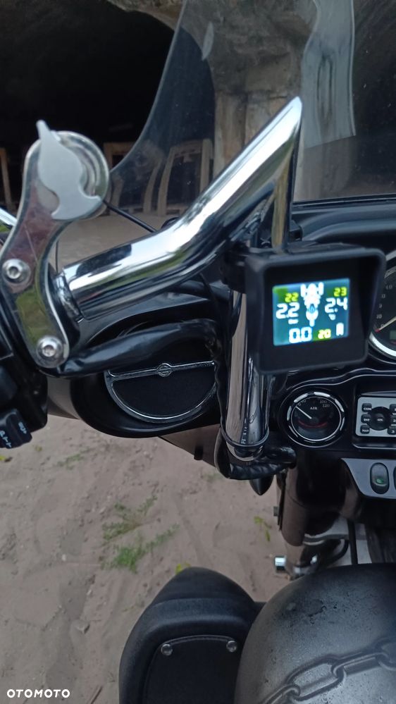 Harley-Davidson FLHTCU Ultra - 17