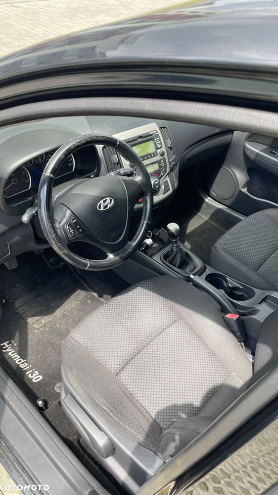 Hyundai i30 1.6 CRDi Classic EU5 - 6