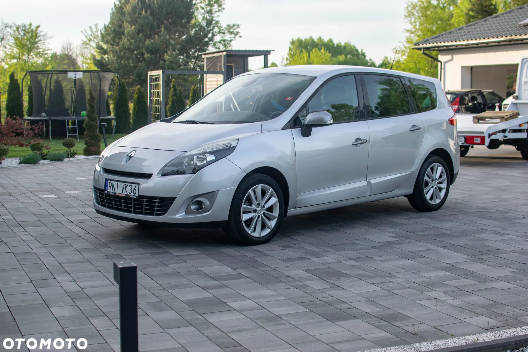 Renault Grand Scenic - 33