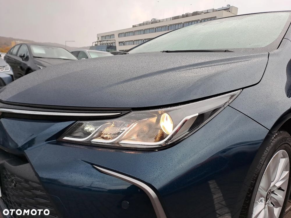 Toyota Corolla 1.8 Hybrid Comfort - 9