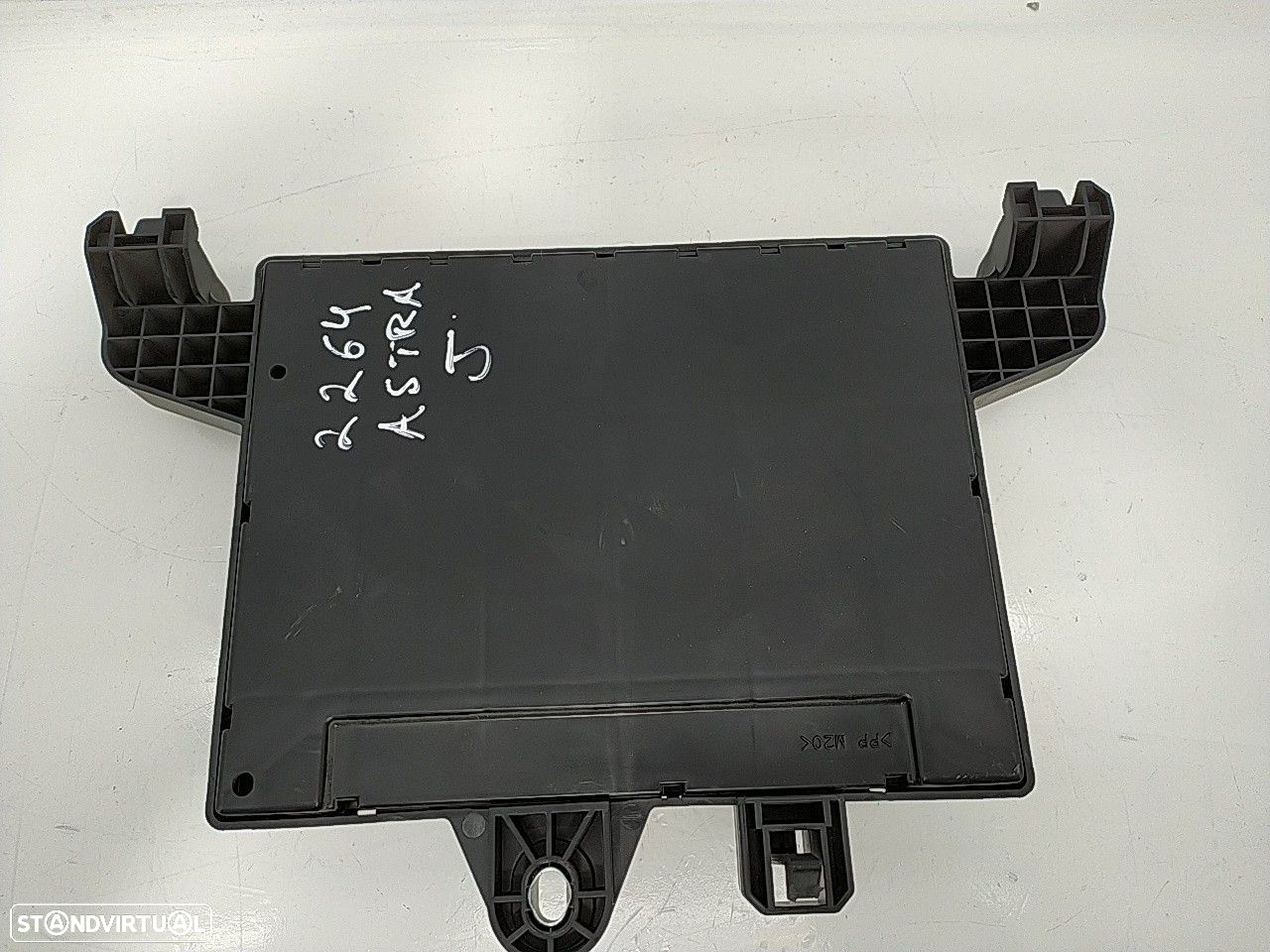 Caixa Fusiveis Opel Astra J (P10) - 2