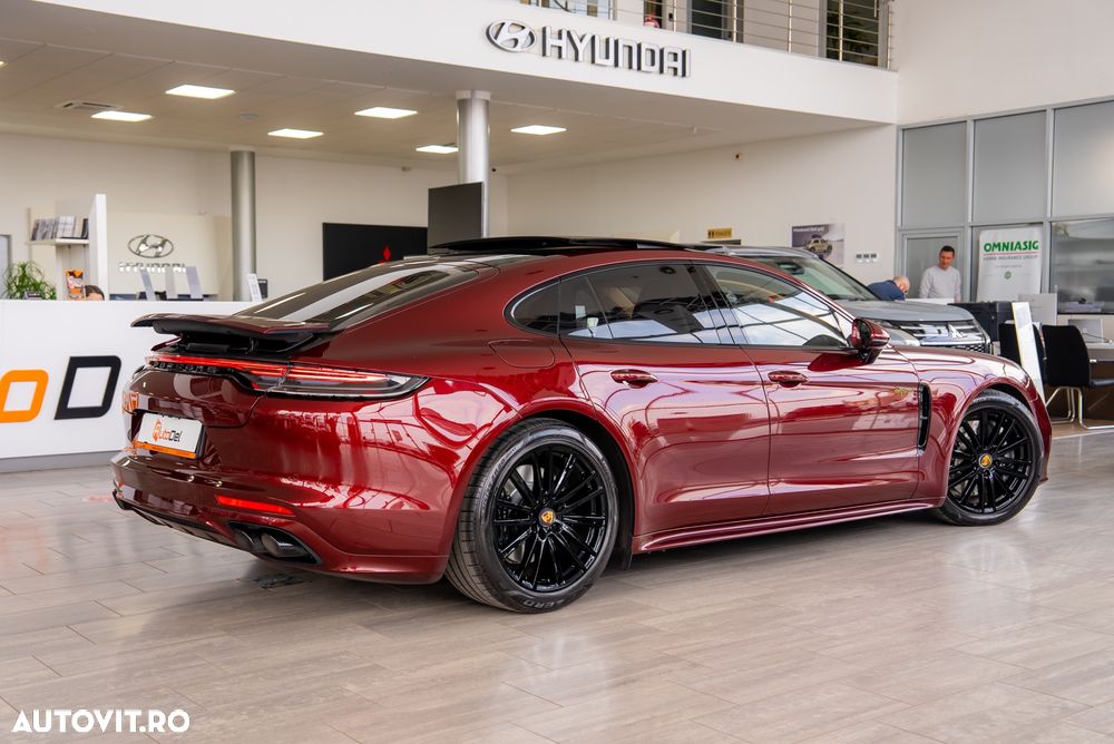 Porsche Panamera 4 E-Hybrid Platinum Edition - 16