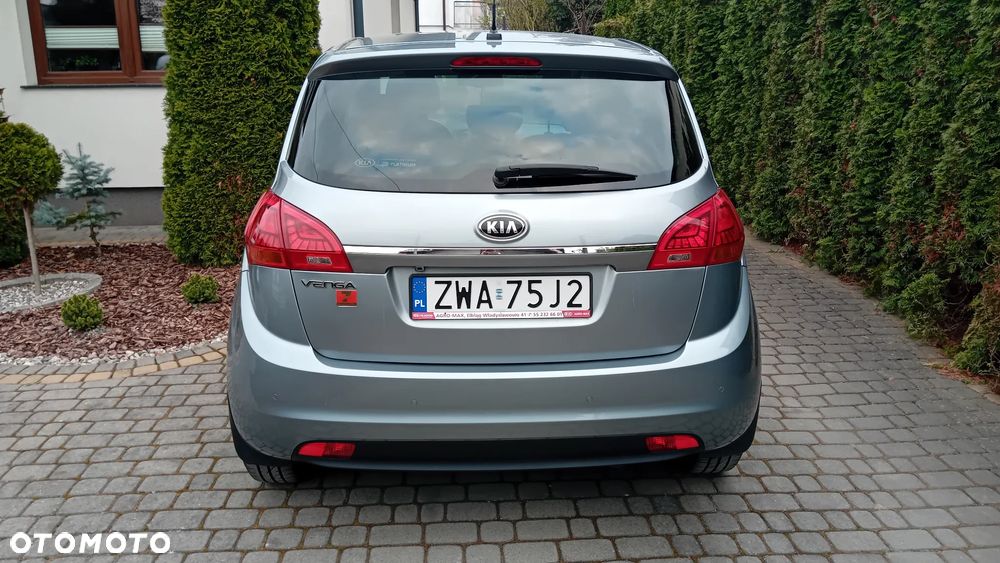 Kia Venga 1.6 Business Line - 10