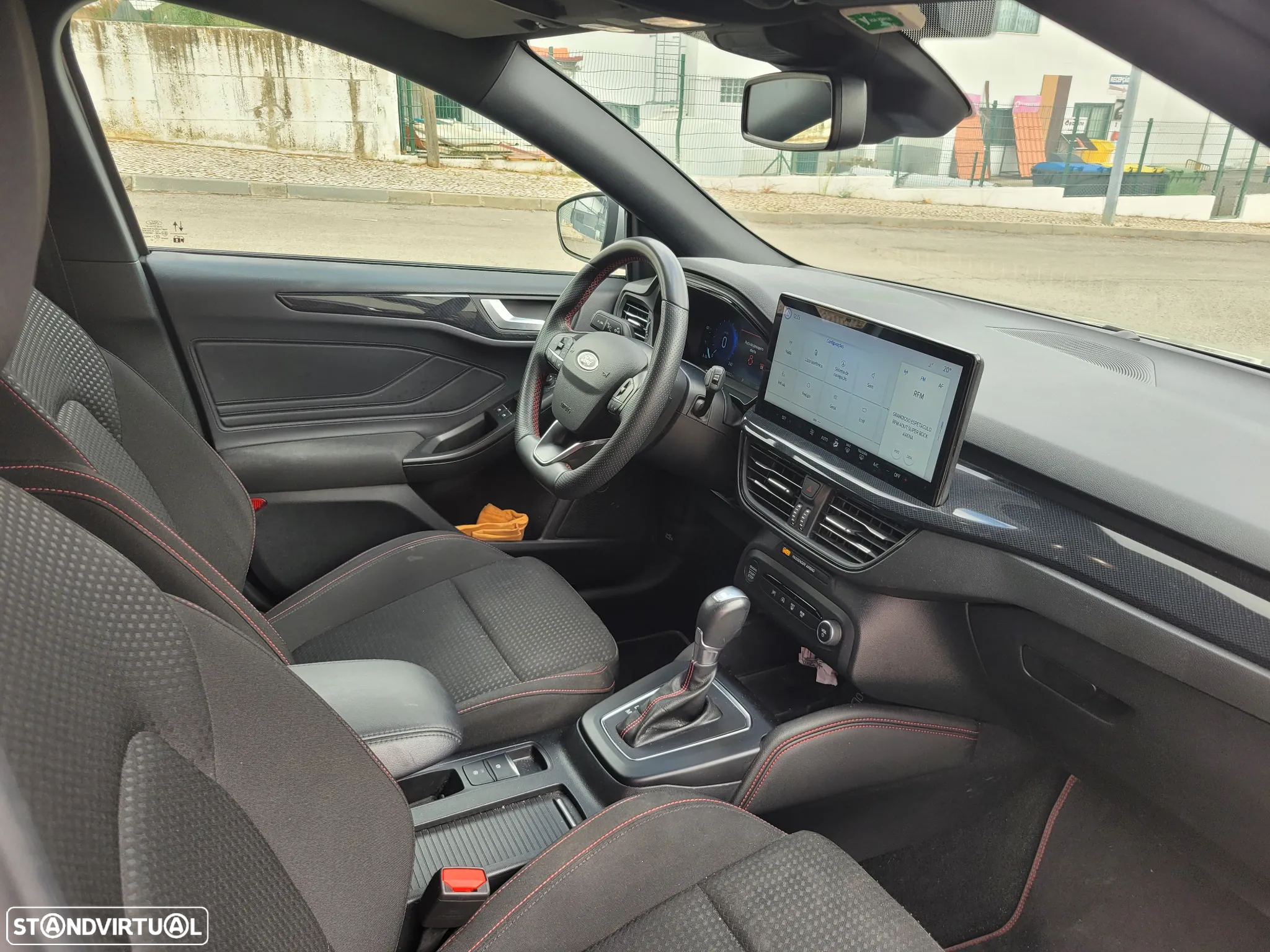 Ford Focus 1.0 EcoBoost Hybrid Aut. ST-LINE - 2