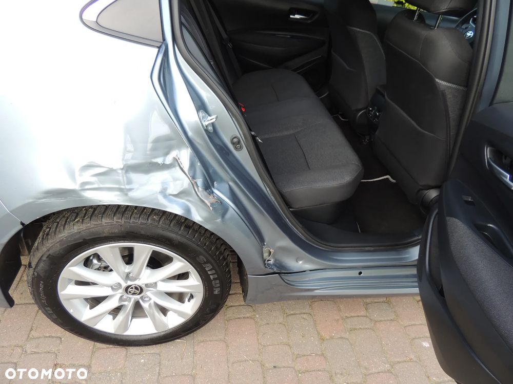 Toyota Corolla 1.8 Hybrid Comfort - 16