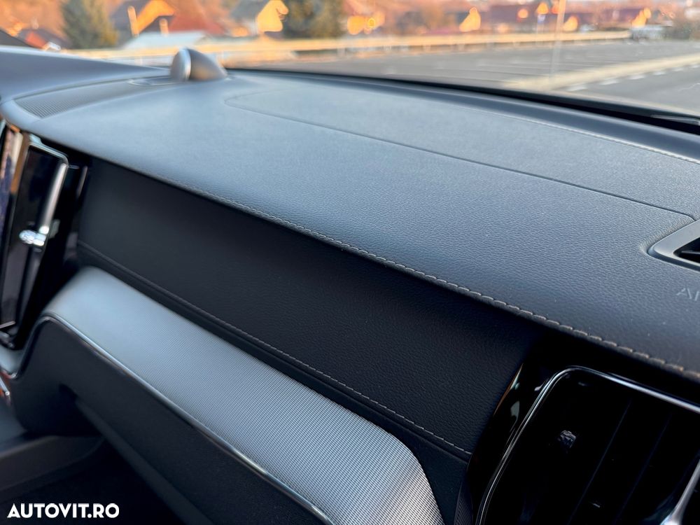 Volvo XC 60 - 34