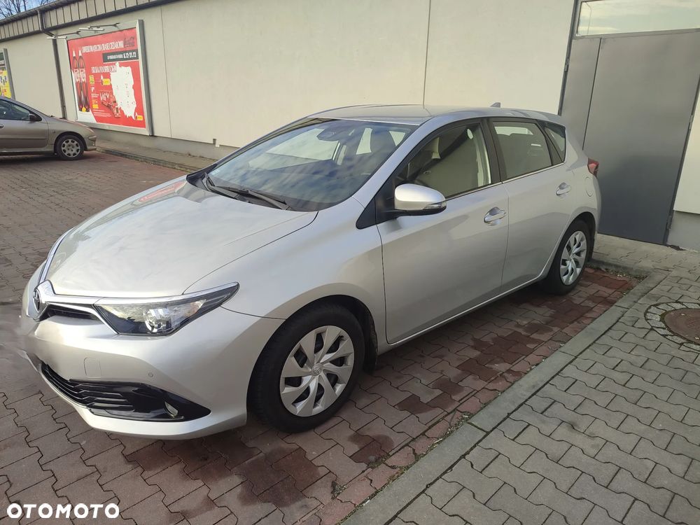 Toyota Auris 1.6 Comfort - 2