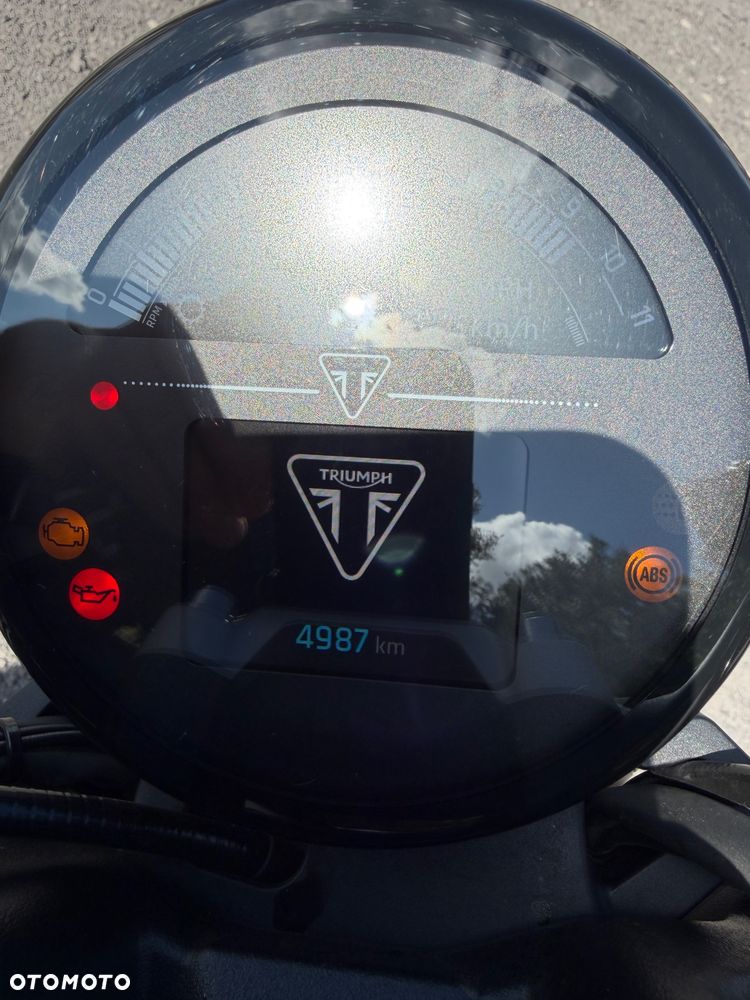Triumph Trident - 6