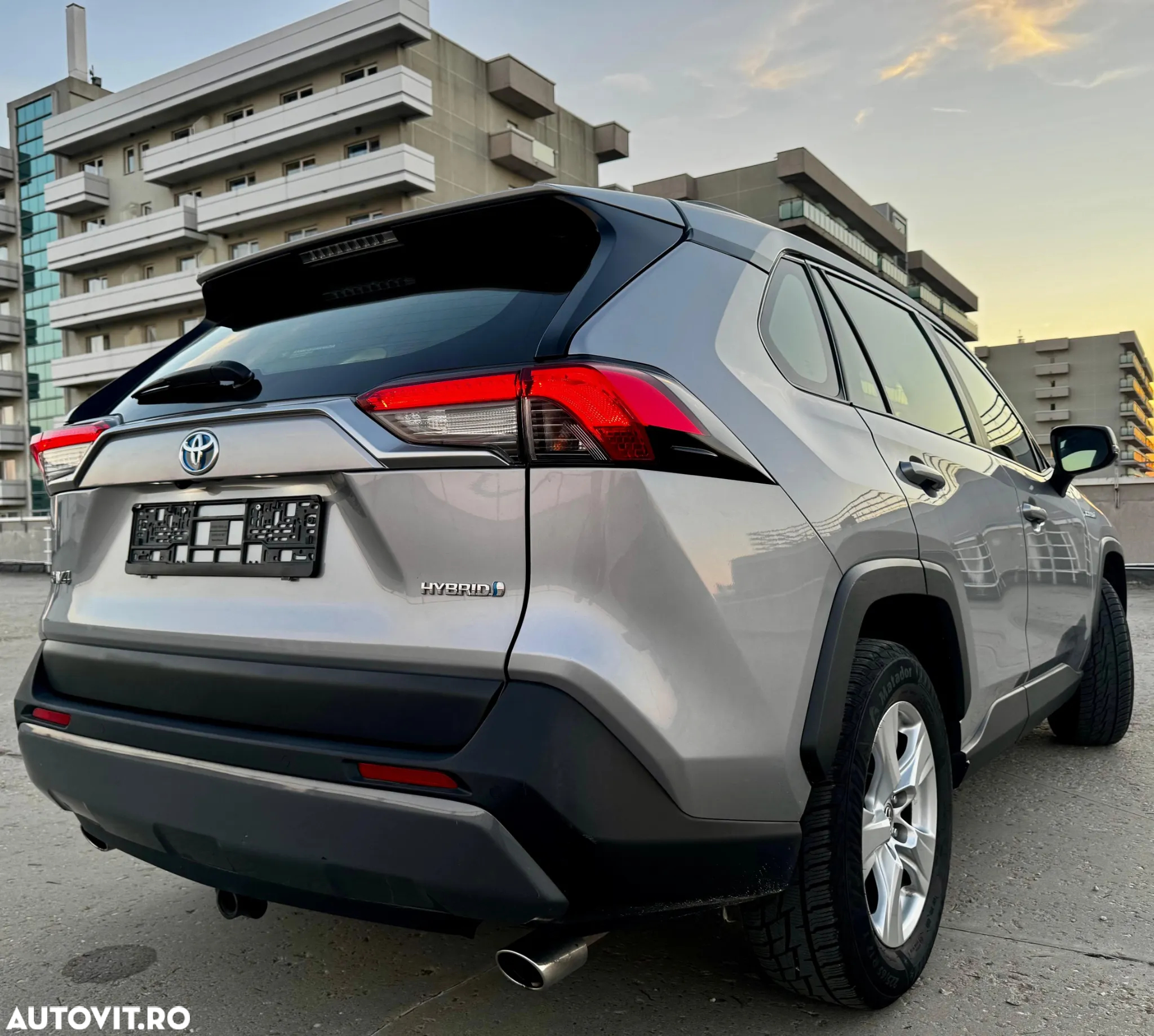 Toyota RAV4 2.5 Hybrid VVT-iE 4x2 Dynamic - 6