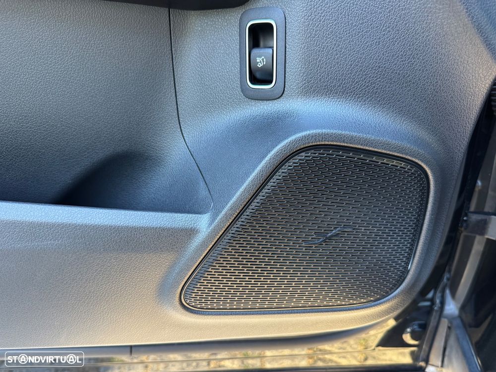 Mercedes-Benz EQA 250 AMG Line - 12