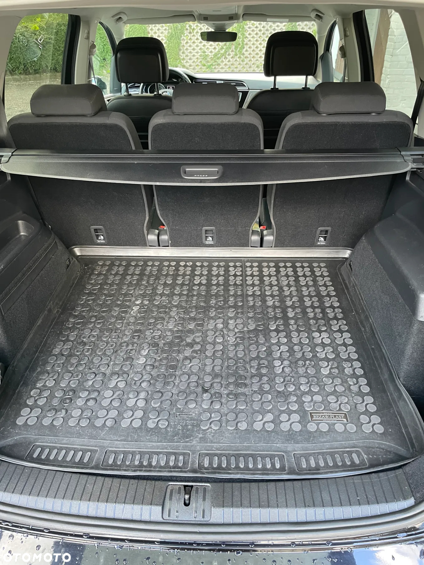 Volkswagen Touran 2.0 TDI BMT Comfortline - 11