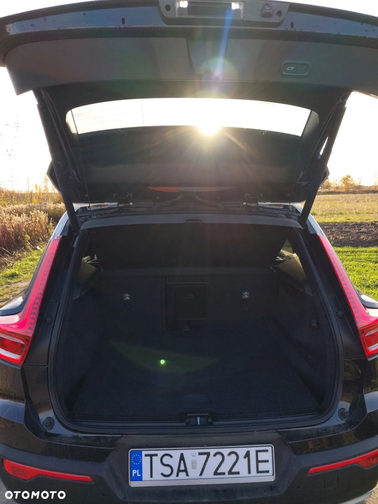 Volvo XC 40 T4 AWD R-Design - 6