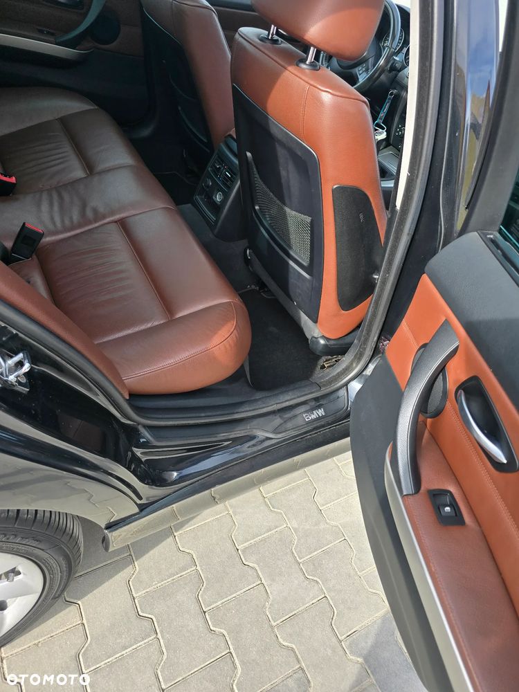 BMW Seria 3 330xd - 28