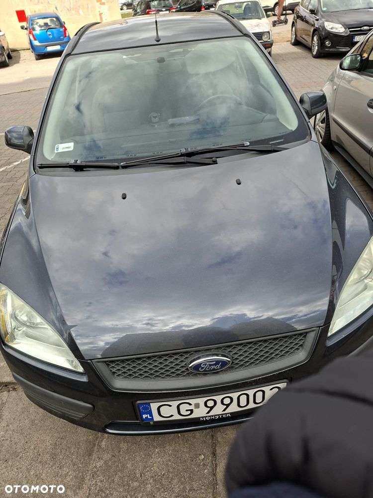 Ford Focus 1.6 16V Ambiente - 6