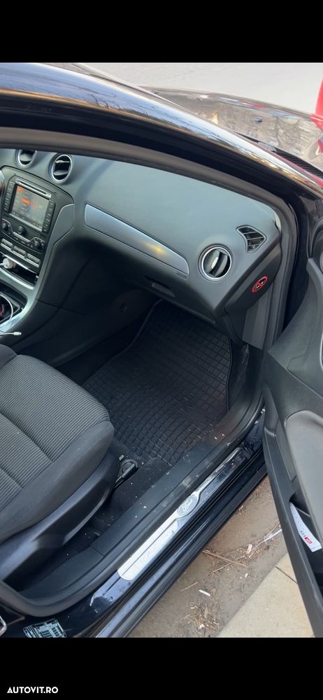 Ford Mondeo - 4