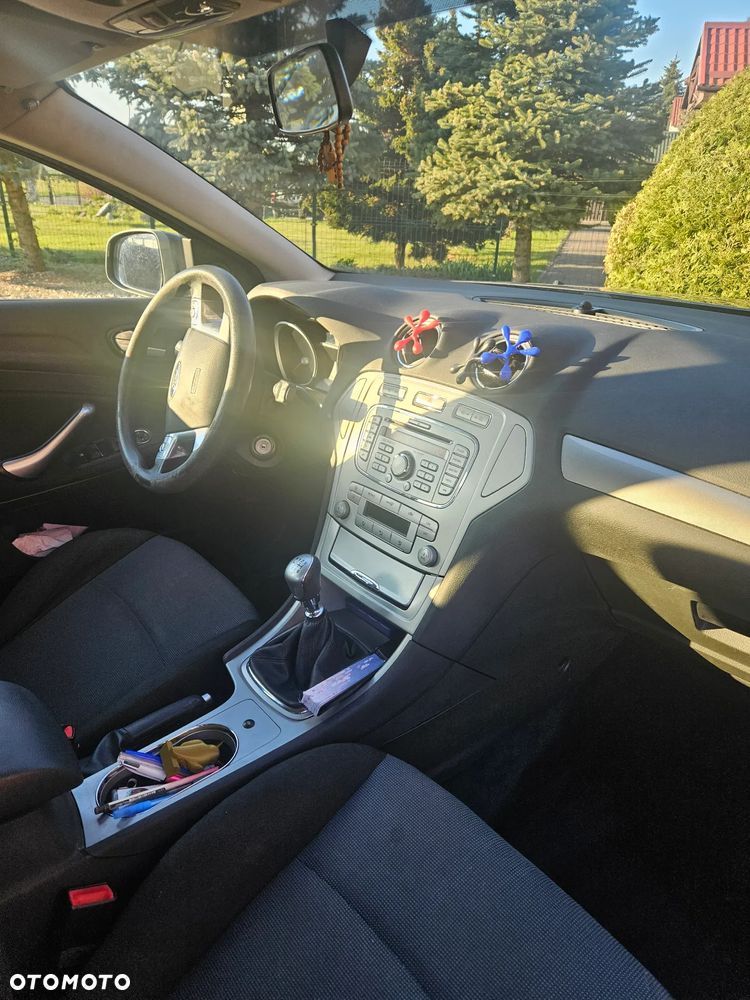 Ford Mondeo 1.8 TDCi Ambiente - 7