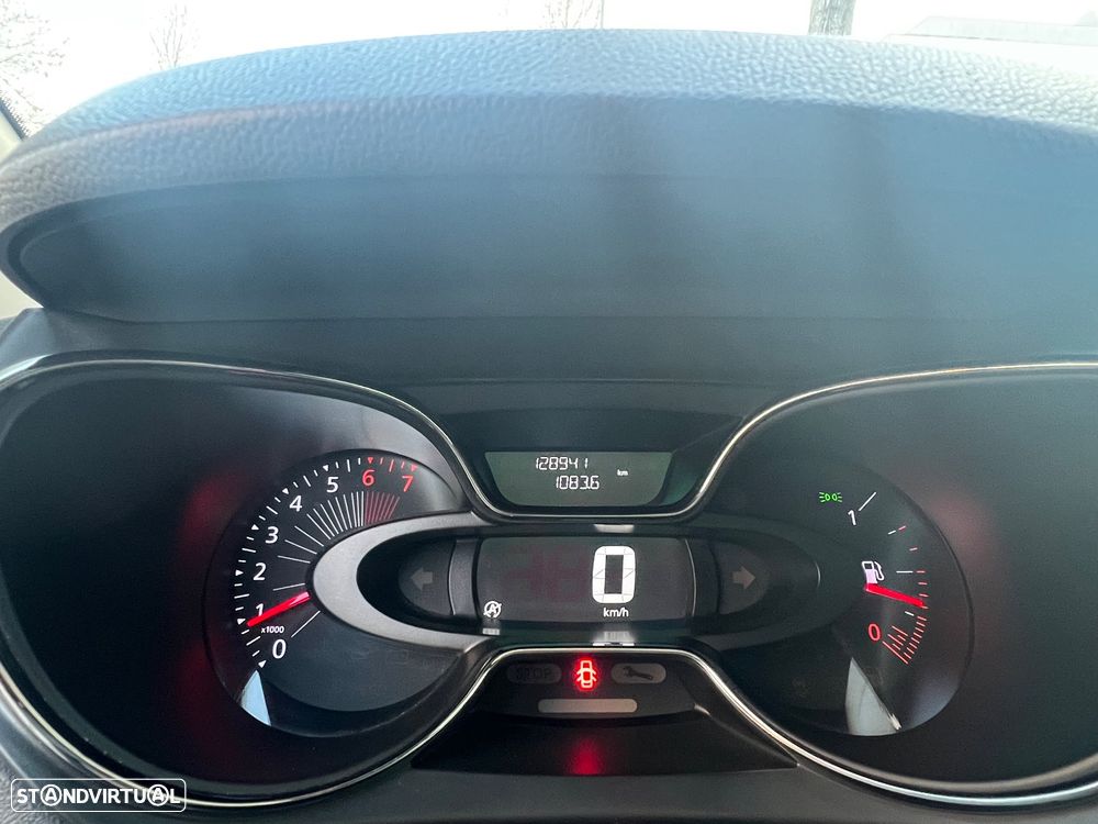 Renault Captur 0.9 TCE Exclusive - 25