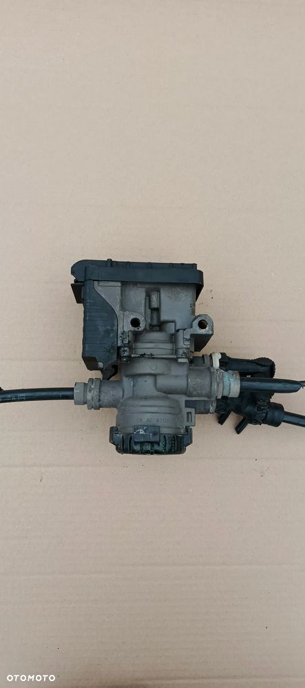 SCANIA R S ZAWÓR MODULATOR EBS 2447827 K050214 - 1