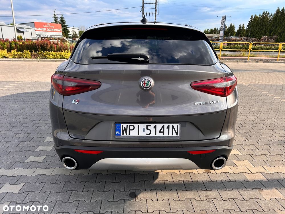 Alfa Romeo Stelvio 2.0 Turbo First Edition Q4 - 5