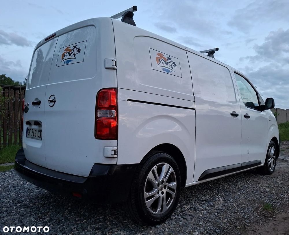 Opel Vivaro - 24