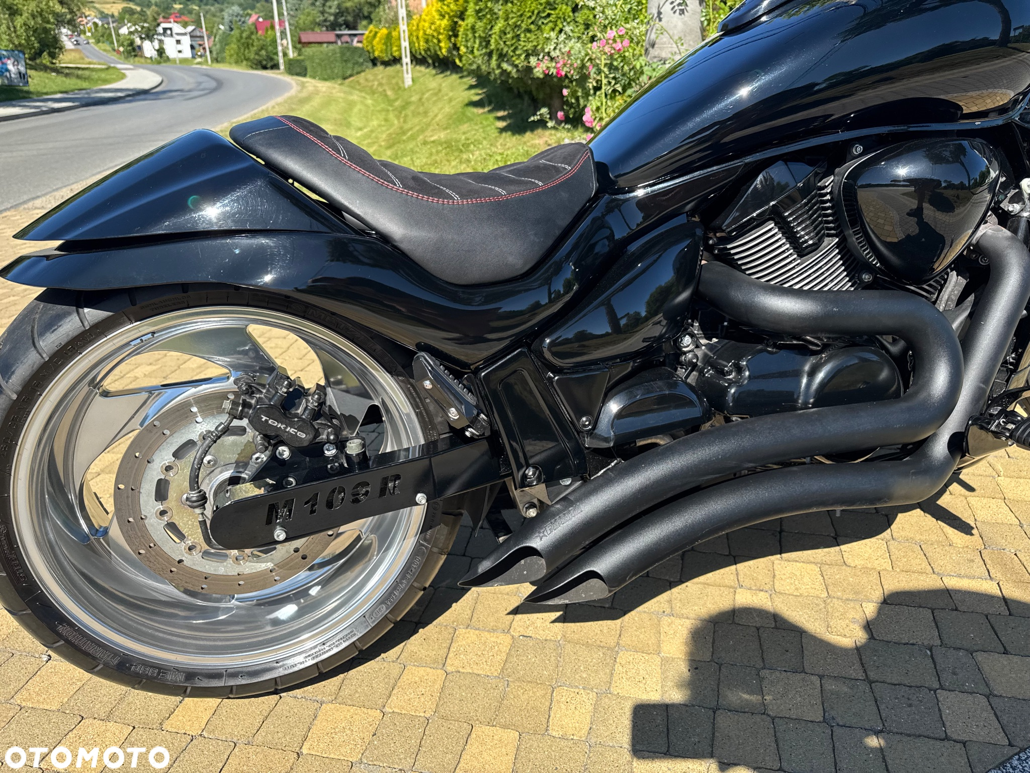 Suzuki Boulevard - 23