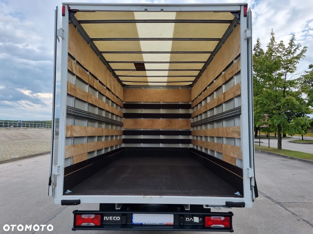 Iveco Daily 35C15 3.0 HPi 150KM 8-Palet Kontener dł 4.57 - 18