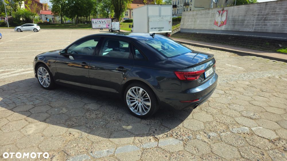 Audi A4 Limousine 2.0 TFSI ultra S tronic design - 5