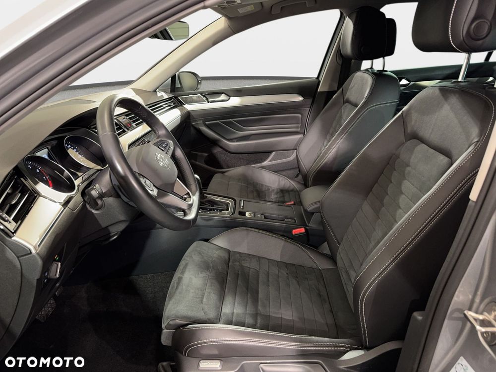 Volkswagen Passat - 13