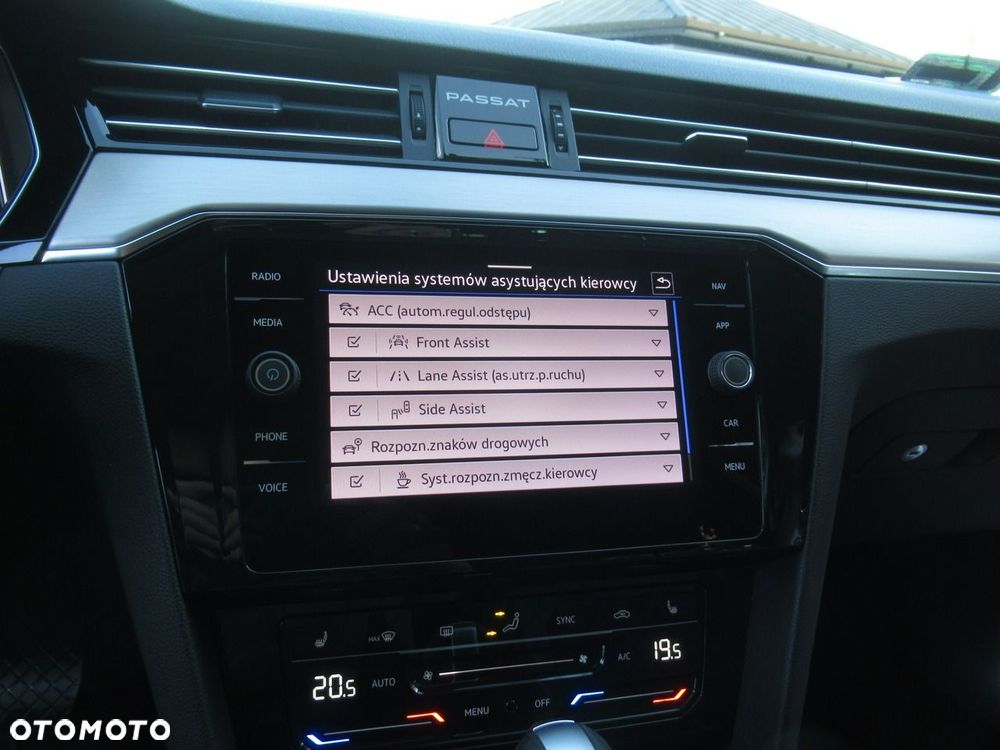 Volkswagen Passat 2.0 TDI EVO Elegance DSG - 23