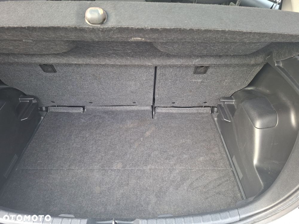 Toyota Yaris 1.0 Active - 10