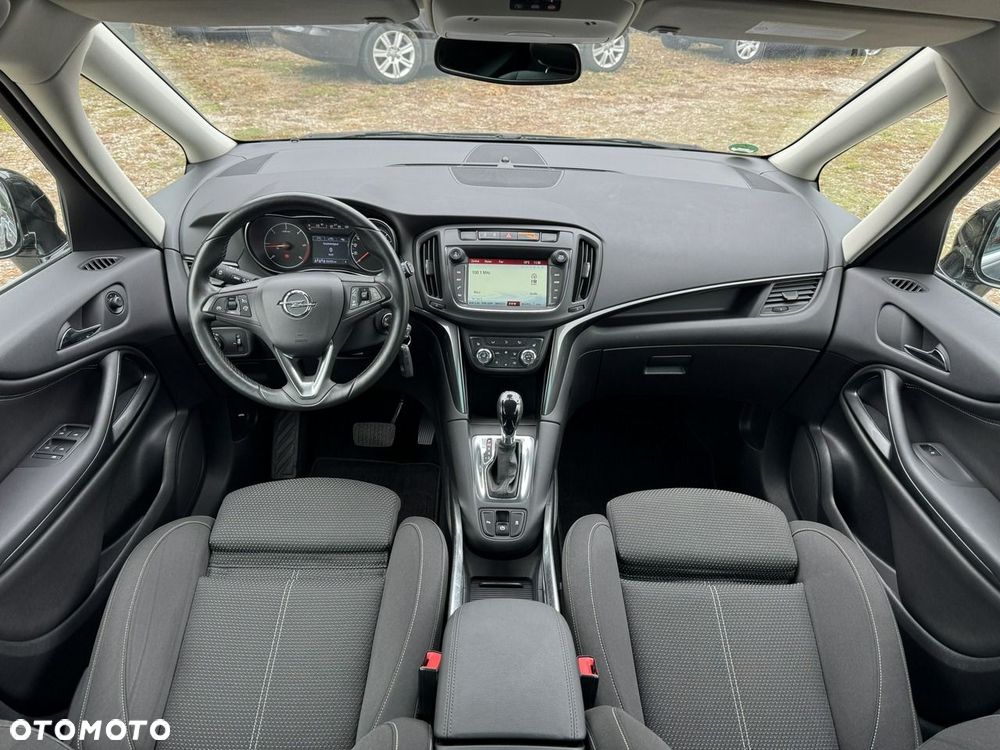Opel Zafira - 18