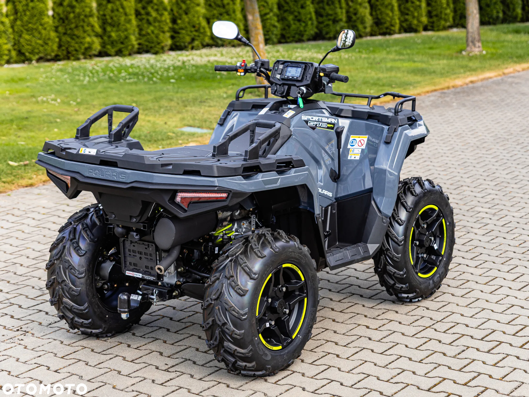 Polaris Sportsman - 17