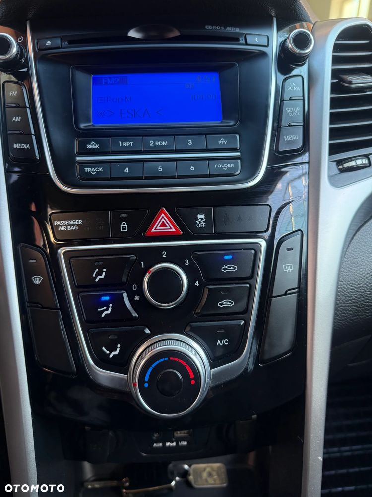 Hyundai i30 blue 1.6 CRDi YES Gold - 19