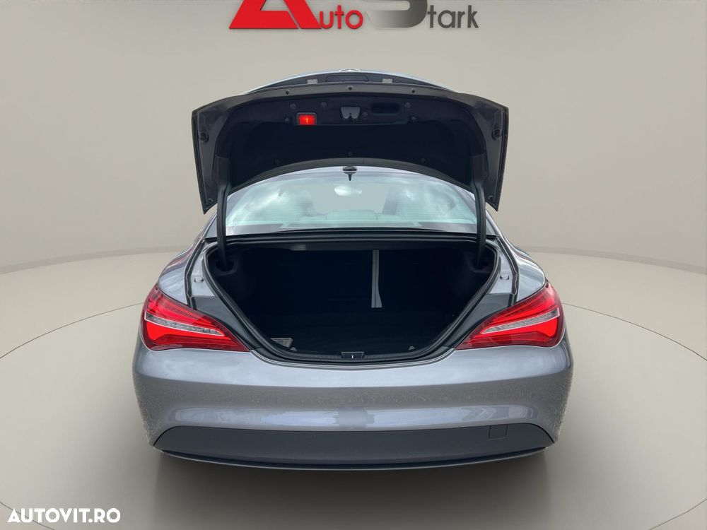 Mercedes-Benz CLA 200 d 7G-DCT Urban - 39