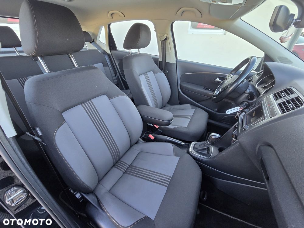 Volkswagen Polo - 8
