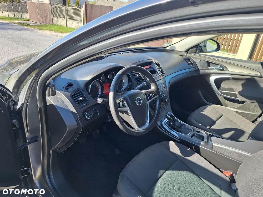 Opel Insignia - 13