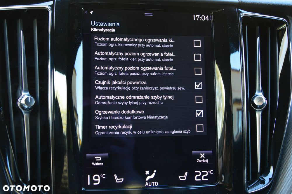 Volvo XC 60 B4 D AWD Ultimate Dark - 32